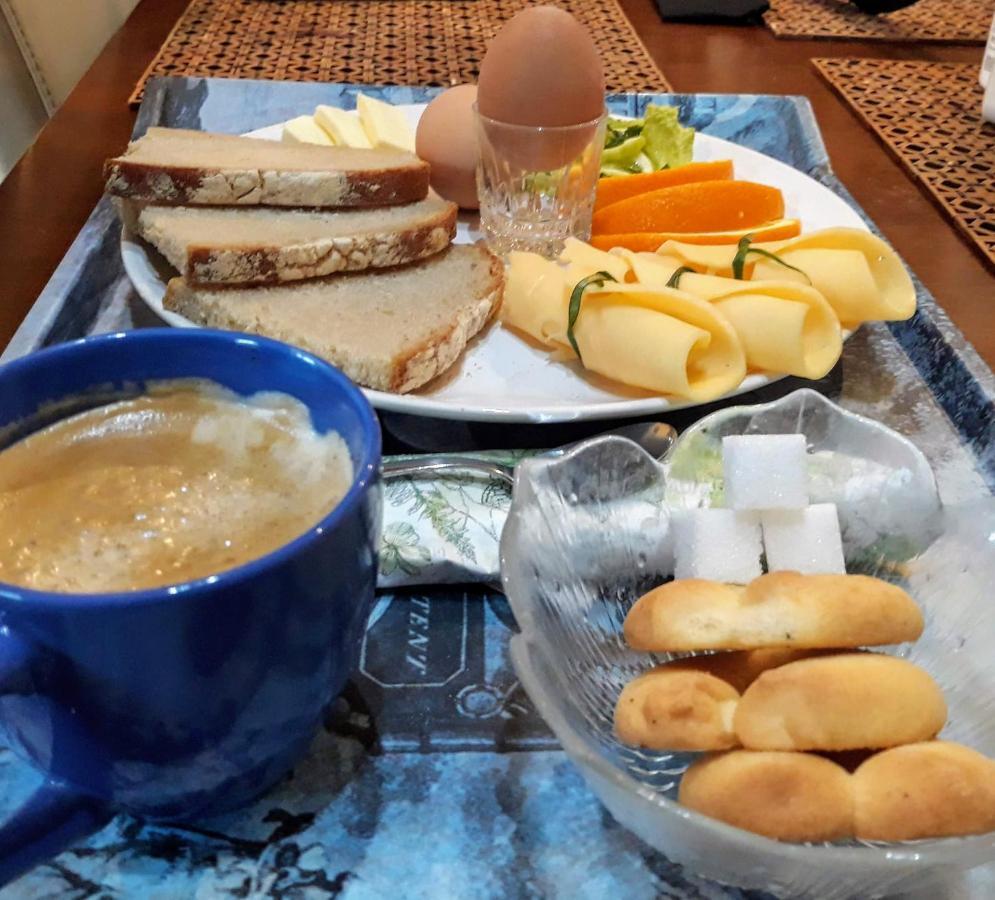 Acomodação com café da manhã  Unolfi *